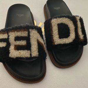Fendi slides in very good condition.